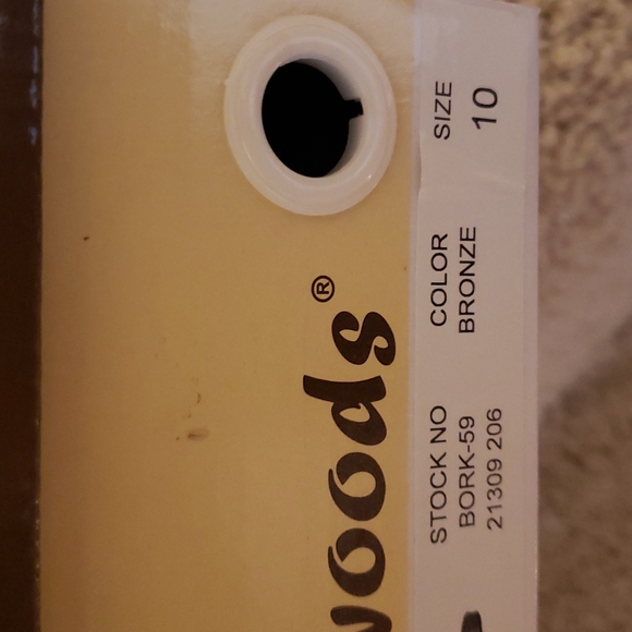 Size 10 Brown Outwoods Sandals - Picture 5 of 6